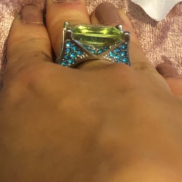 Large Princess Elsa Colored Cocktail Ring - Picture 5 of 6